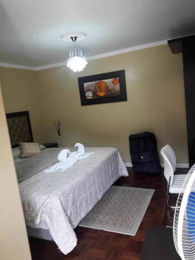 Hostal Victoria Lima Exterior photo